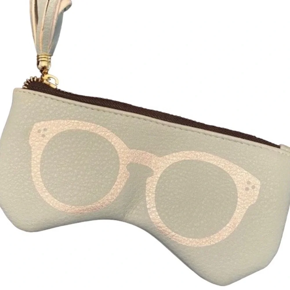 Light Blue Glasses holder